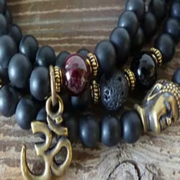 Black obsidian & Garnet Meditation Mala necklace/bracelet - Picture 2 of 5